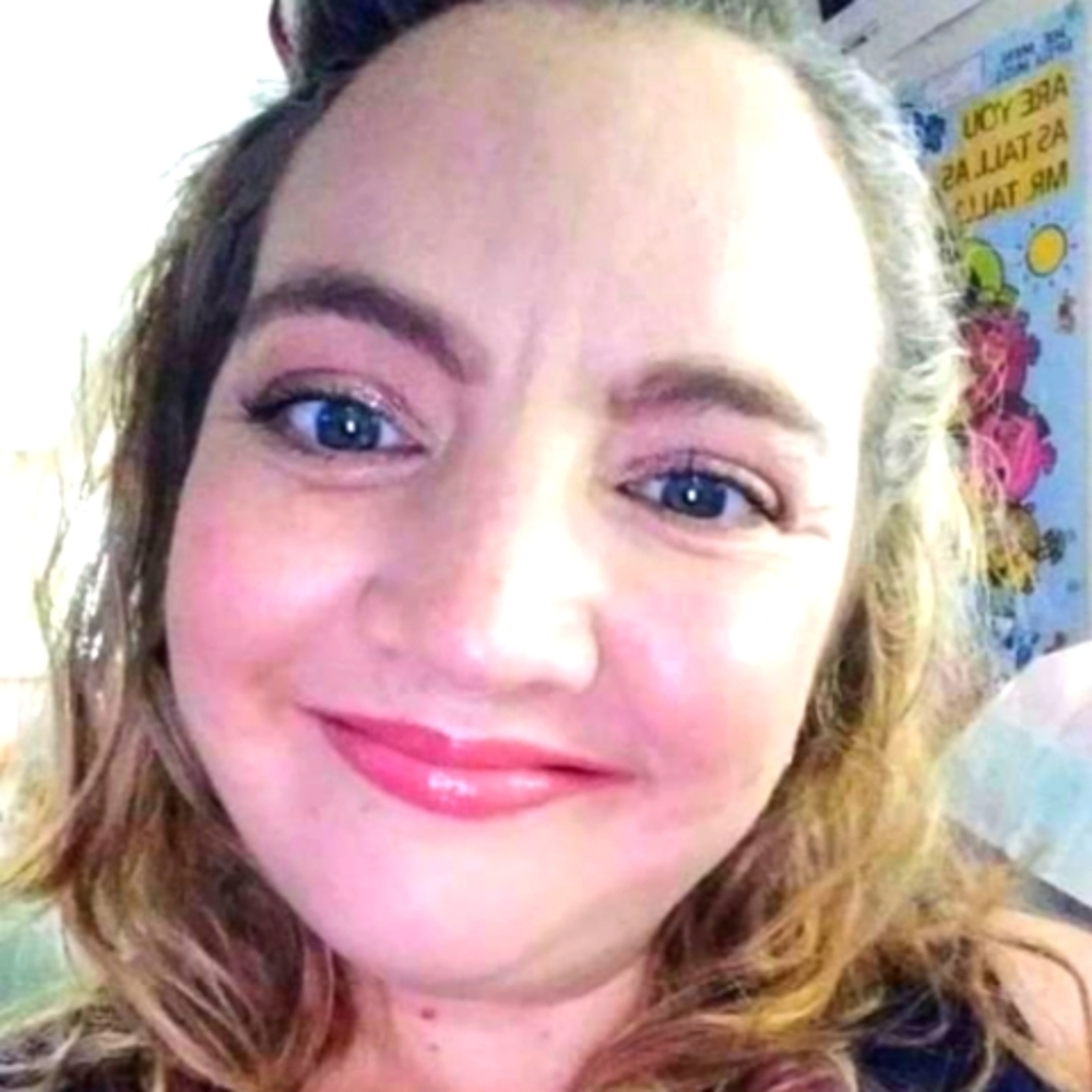 Meet your Posher, Lionie